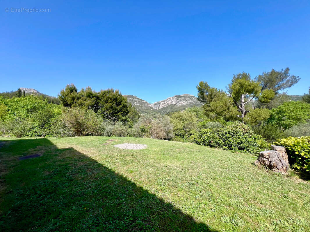 Maison à ROQUEVAIRE