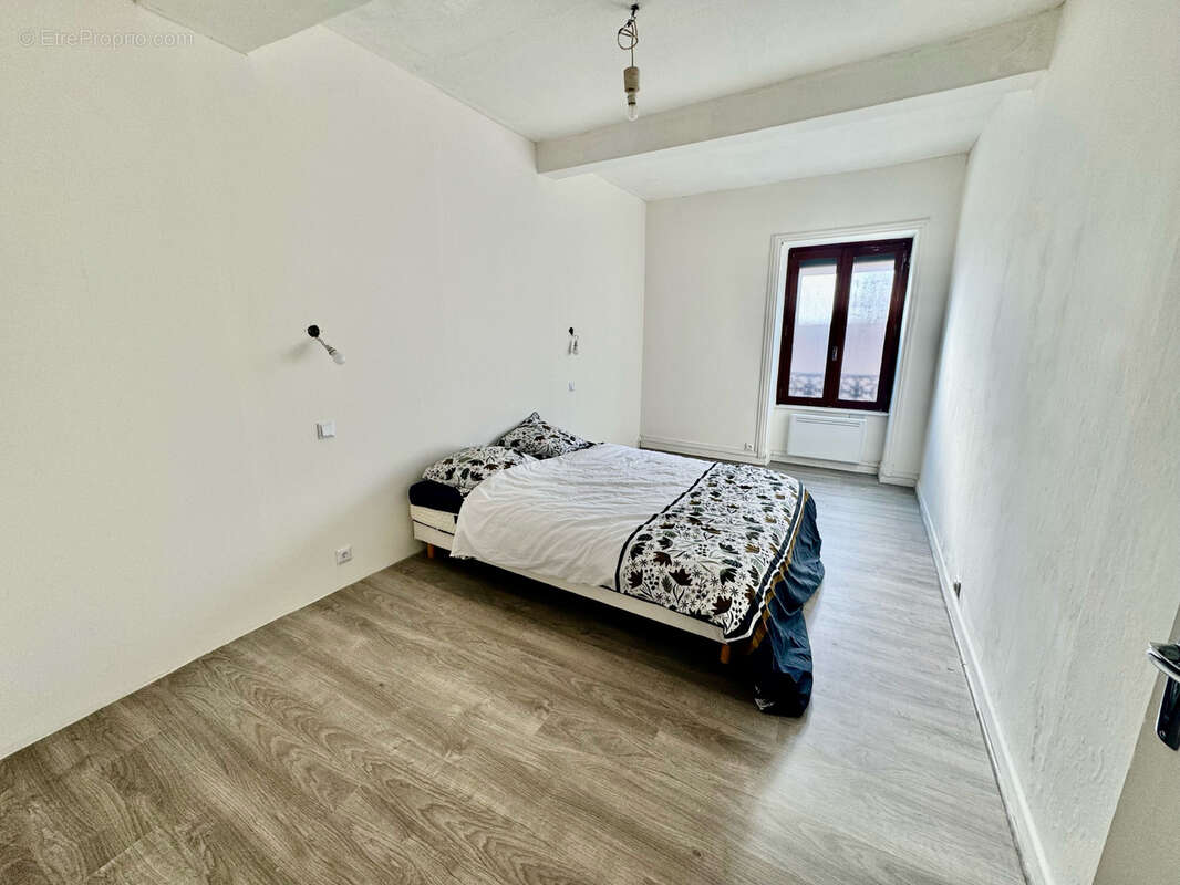 Maison à LE PEAGE-DE-ROUSSILLON