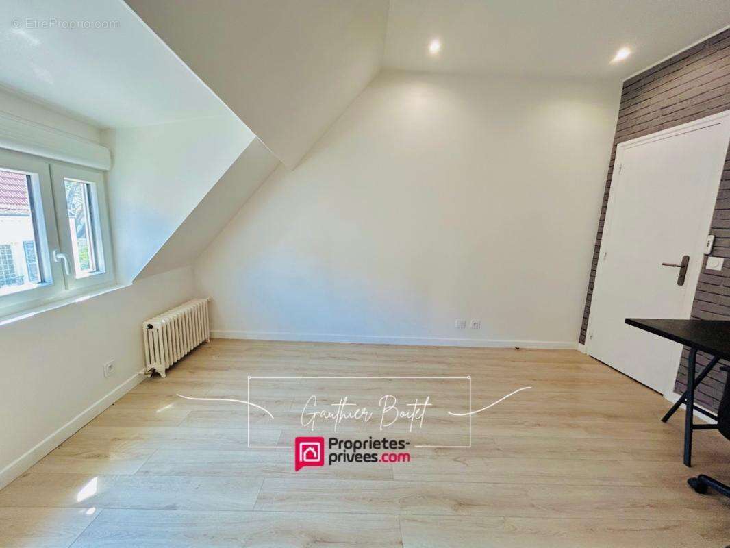 Maison à ROZAY-EN-BRIE