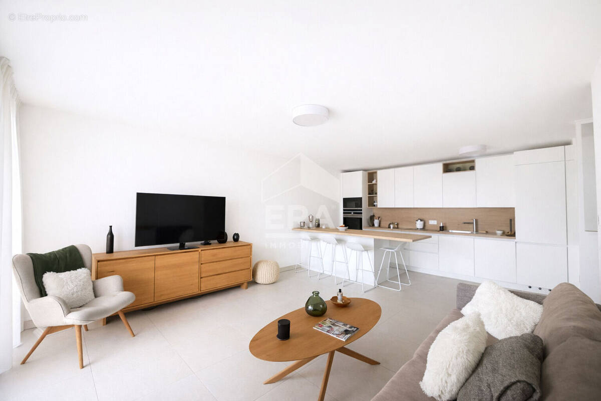 Appartement à MANDELIEU-LA-NAPOULE