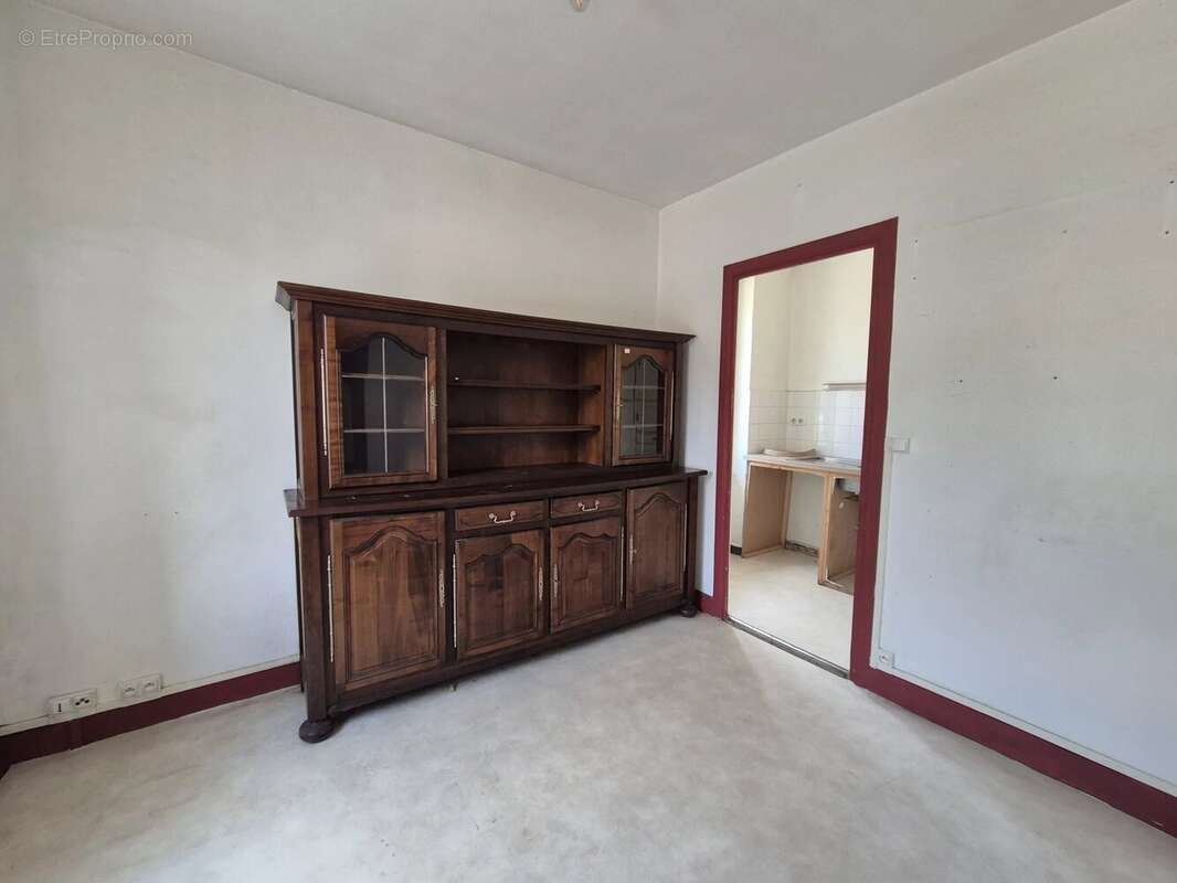 Maison en pierres sur deux niveaux à Laussonne - photo 8