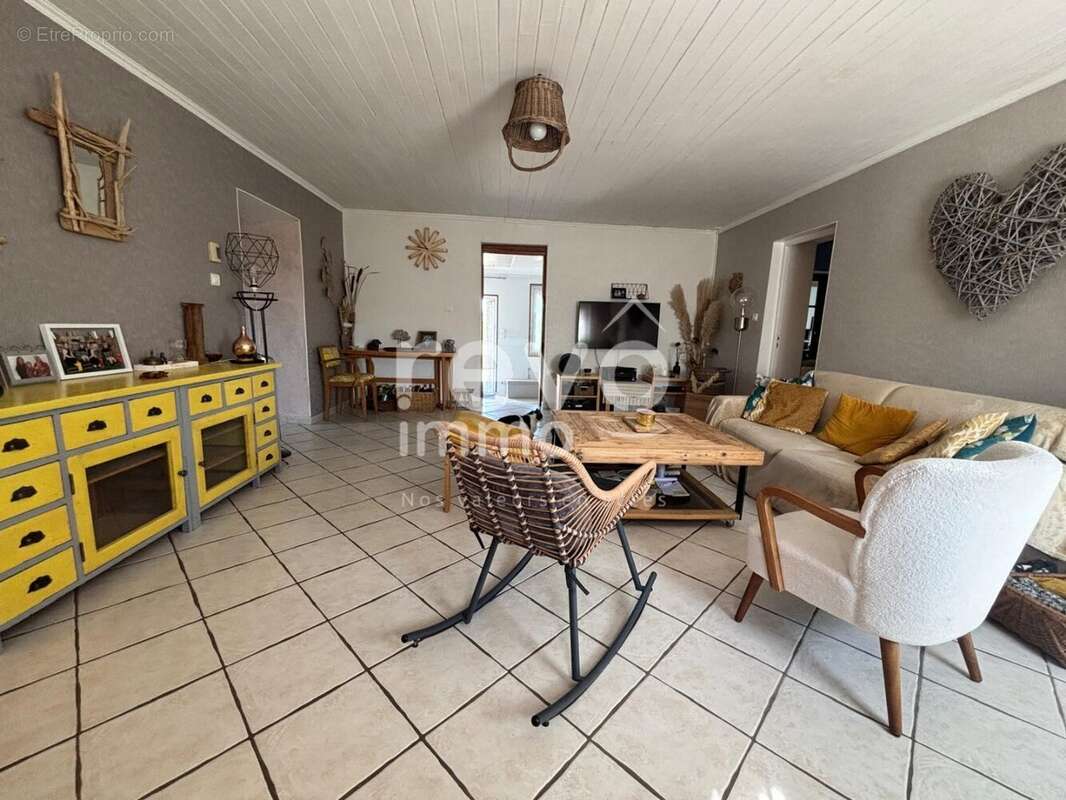 Maison à CONFRANCON
