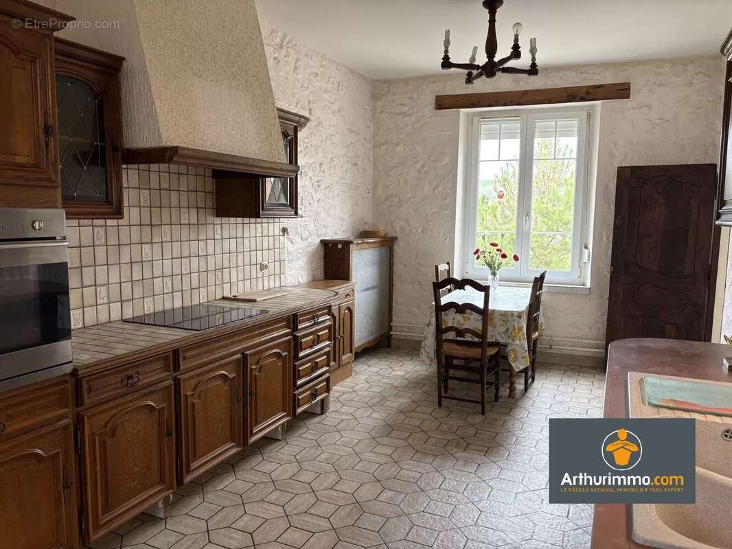 Maison à LONGUEVAL-BARBONVAL