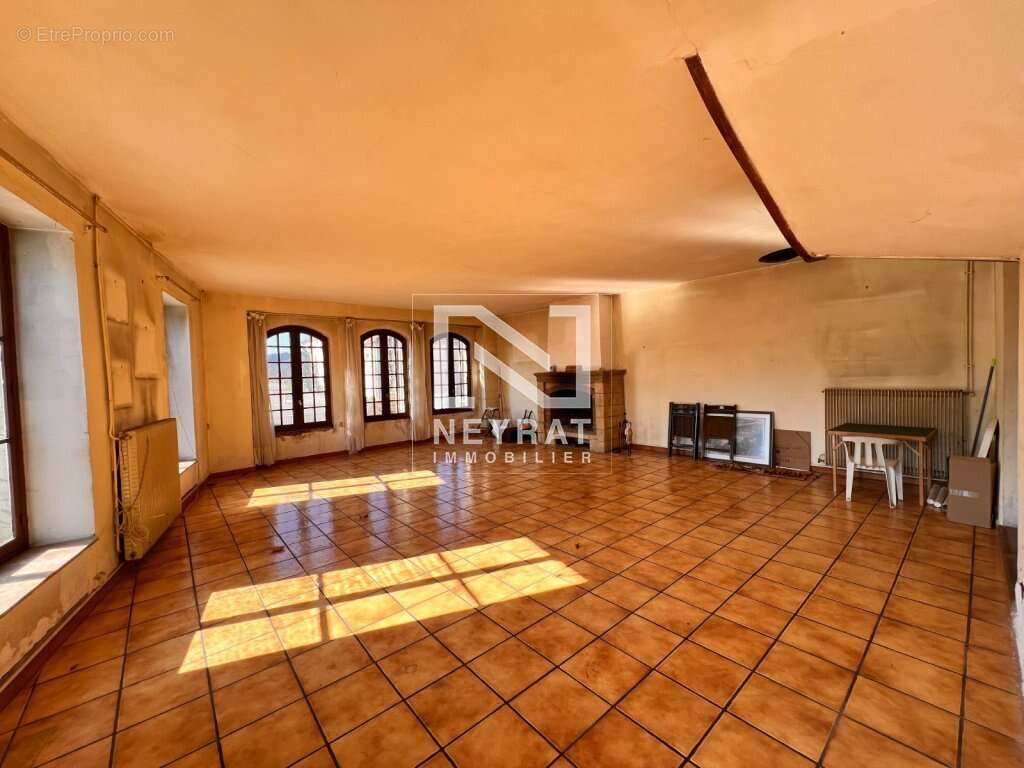 Maison à EPINAC