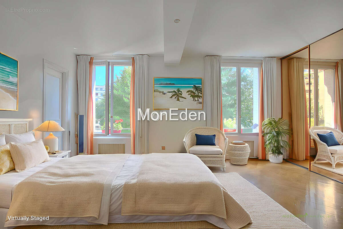 Appartement à PARIS-16E