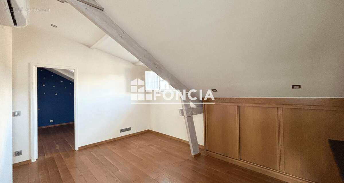 Maison à PARAY-VIEILLE-POSTE