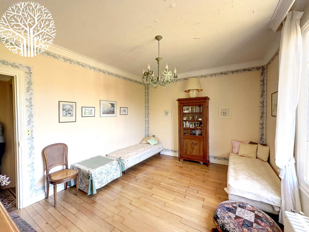 Maison à MILLY-LA-FORET