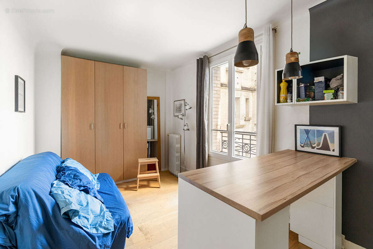 Appartement à PARIS-17E
