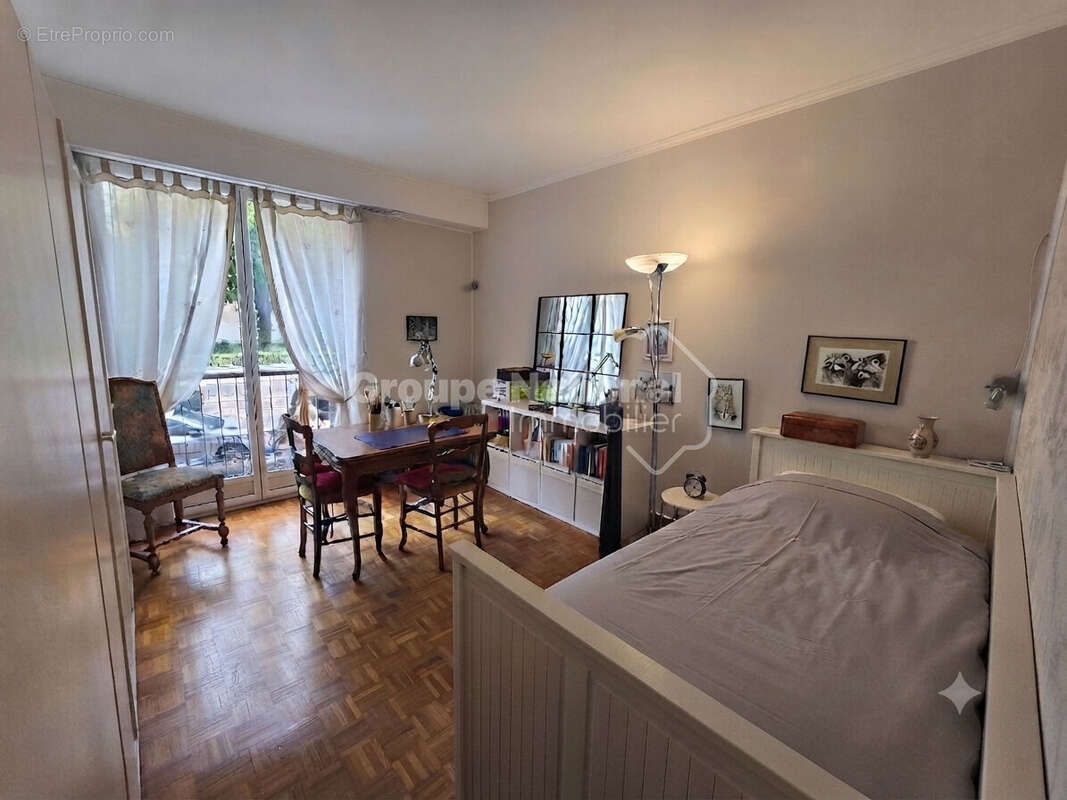 Appartement à VERSAILLES