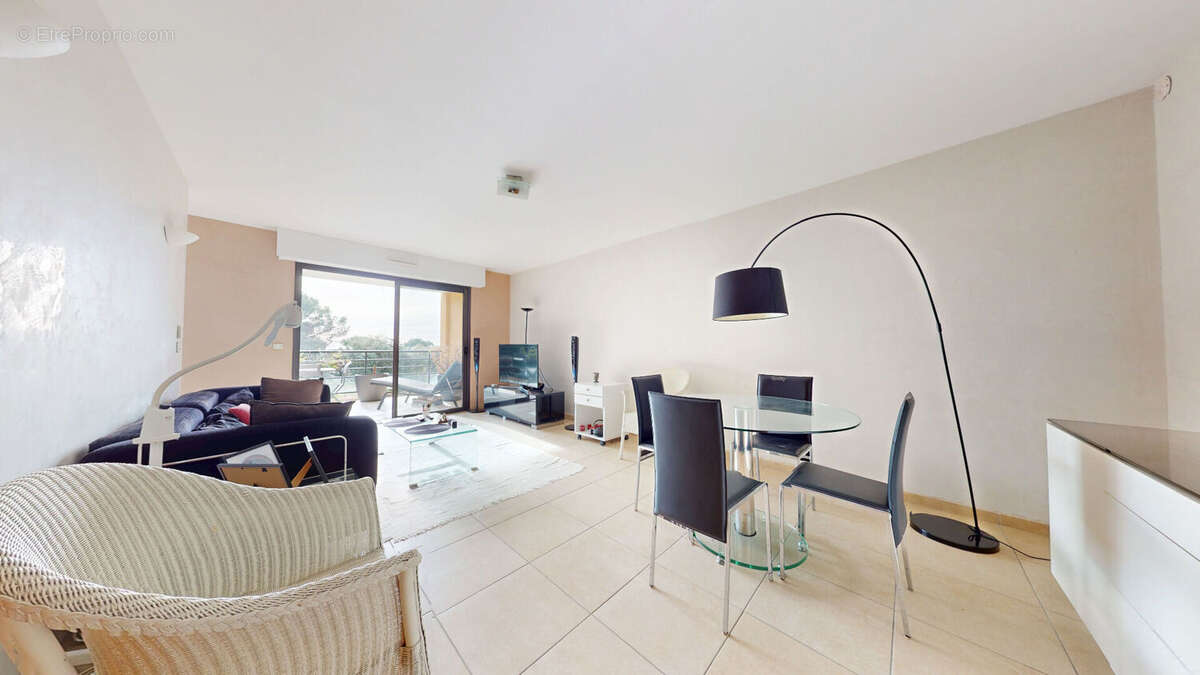 Appartement à SAINT-RAPHAEL