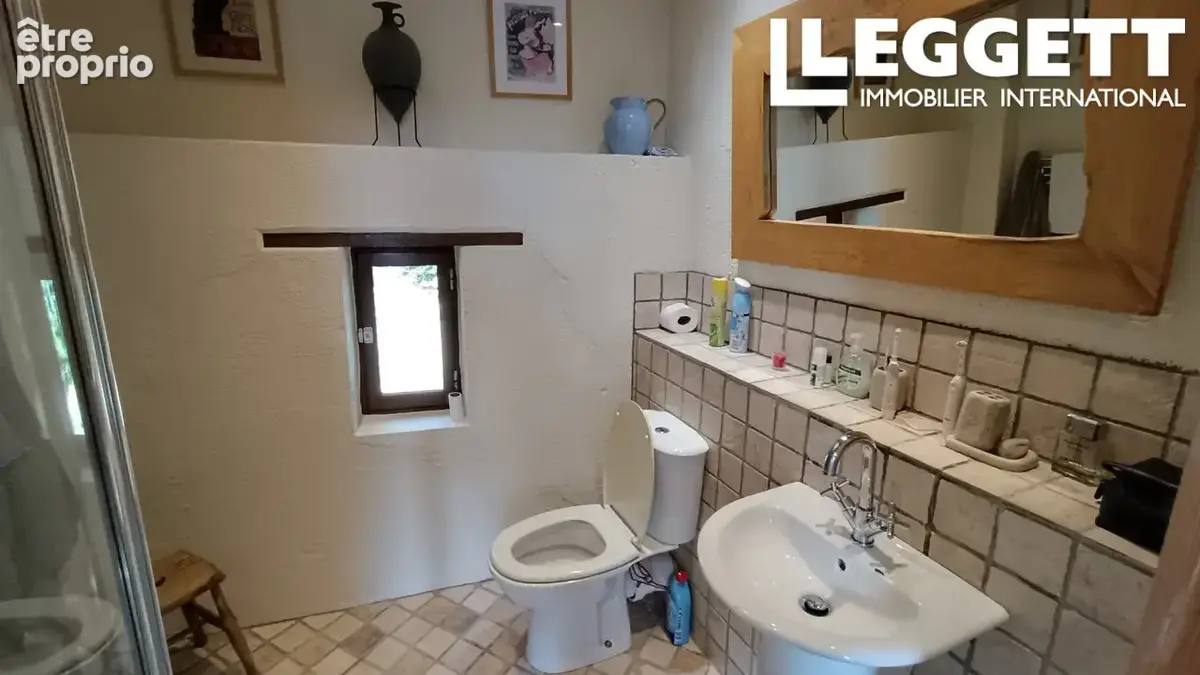Charmante maison de 2 chambres, dépendances, terrasse et jardin, située au calme sans voisins proches - photo 10