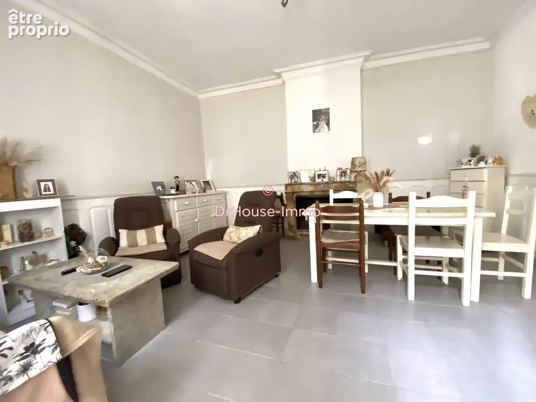 Maison 4 pièces 105 m² à vendre à Saint-Laurent-D'aigouze (30220) - photo 2
