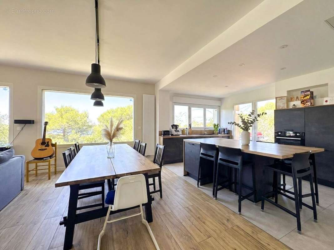En exclusivité  maison contemporaine de 159 m² avec piscine - photo 5