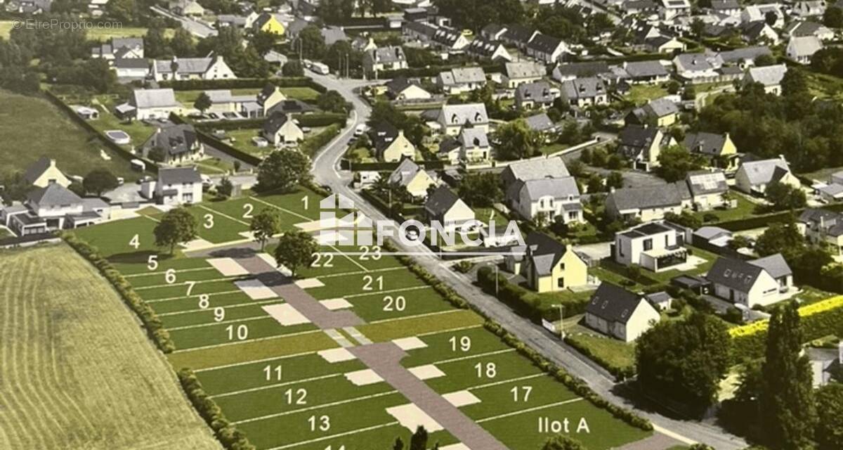 Terrain à LE VIVIER-SUR-MER