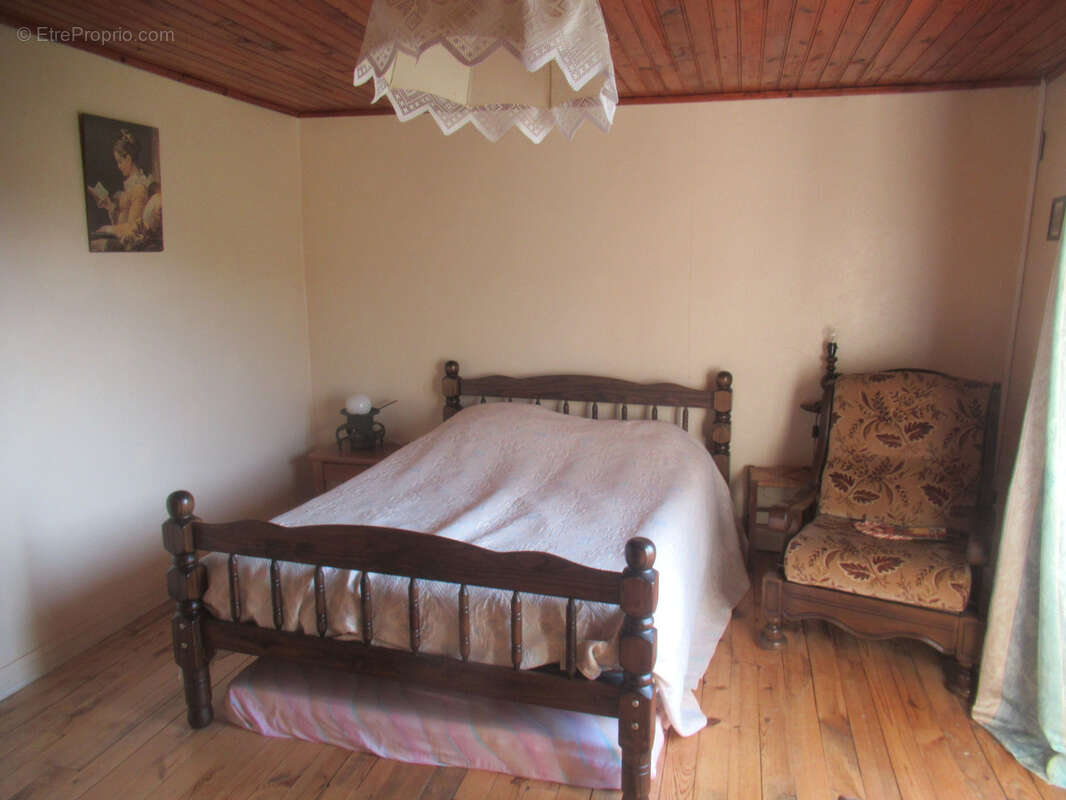 Maison en pierres avec terrain attenant et vue dégagée - photo 7