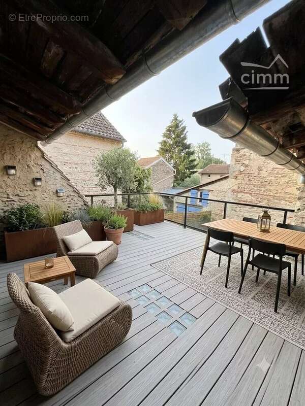 Maison à COLAYRAC-SAINT-CIRQ