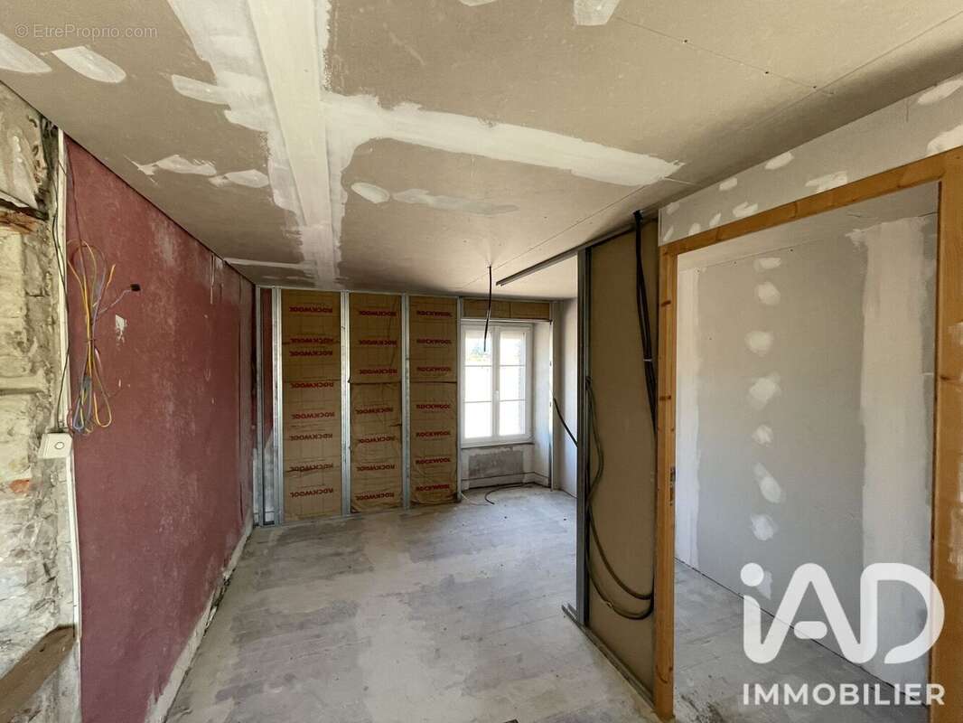 Maison 200 m² à Periers  - photo 7