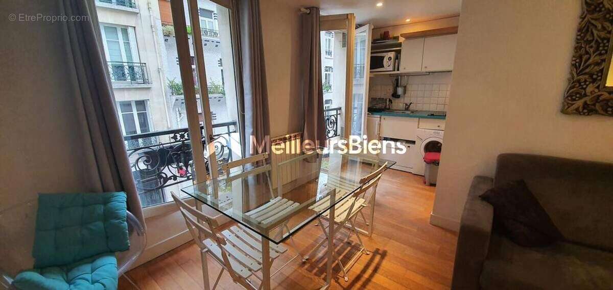 Appartement à PARIS-6E