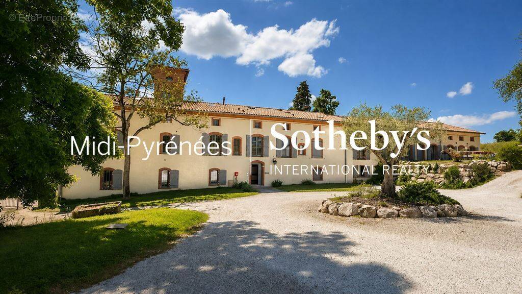 Appartement à DREMIL-LAFAGE