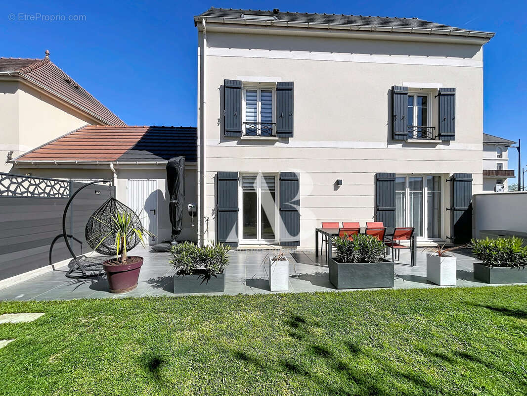 Maison à NANGIS