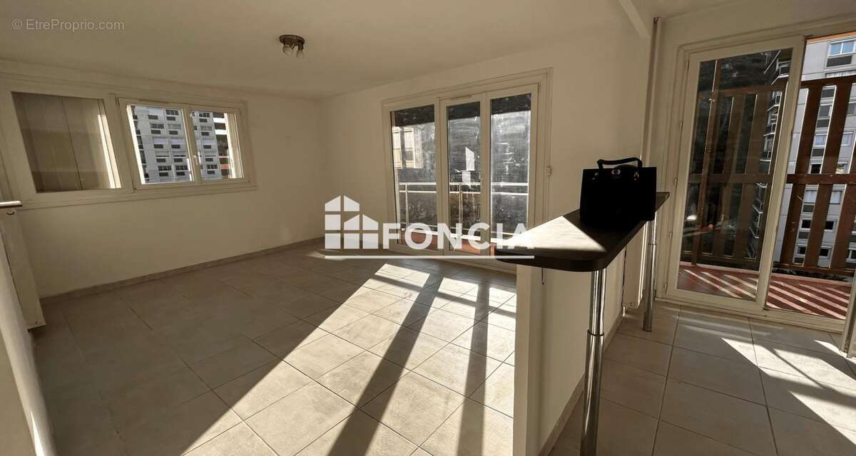 Appartement à MARSEILLE-10E