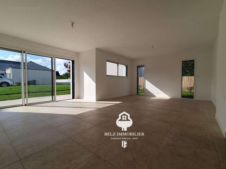 Maison à LOCOAL-MENDON