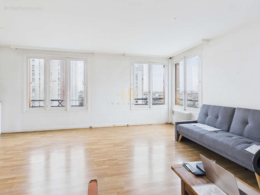 Appartement à AUBERVILLIERS