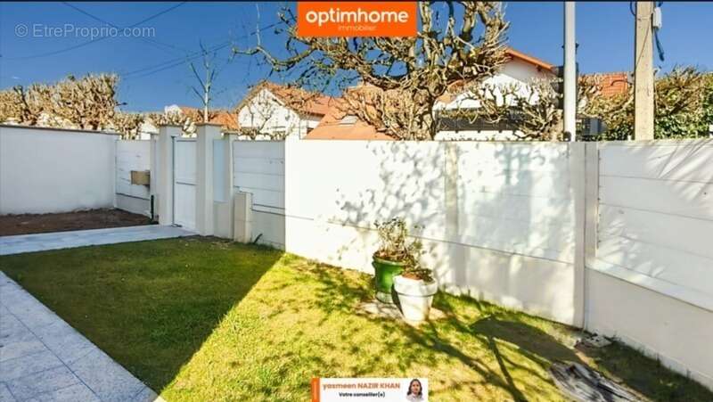 Maison à PARAY-VIEILLE-POSTE