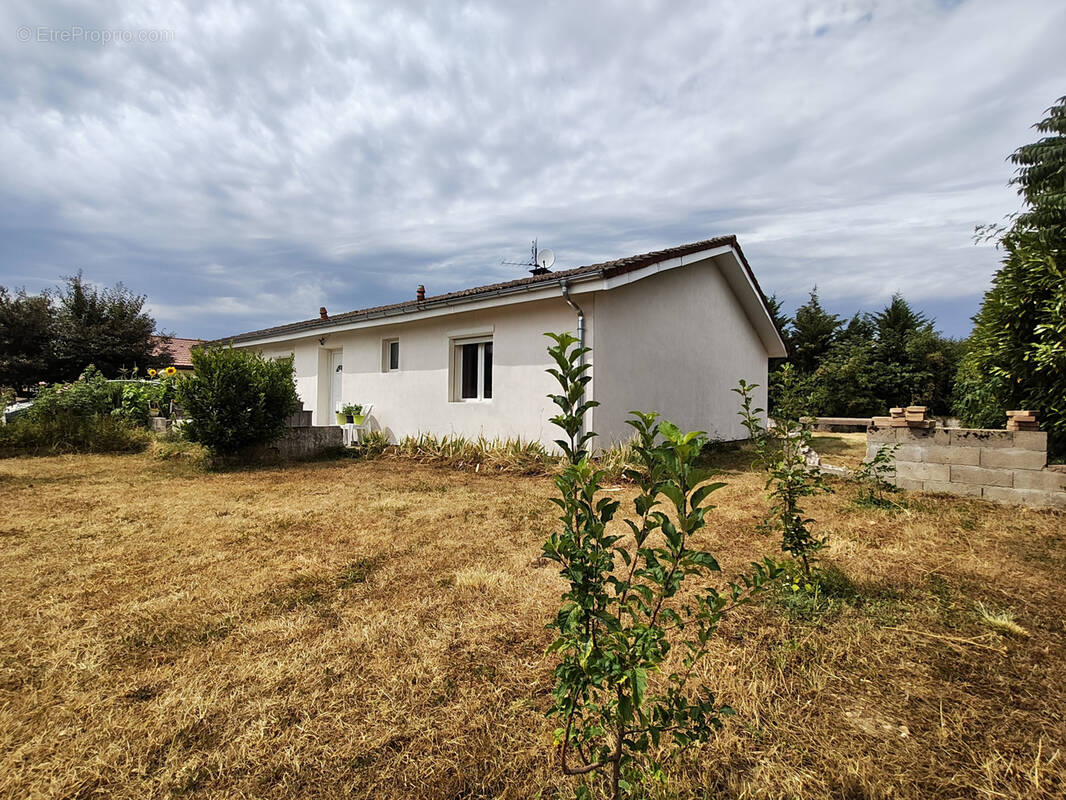 Maison à CHARVIEU-CHAVAGNEUX