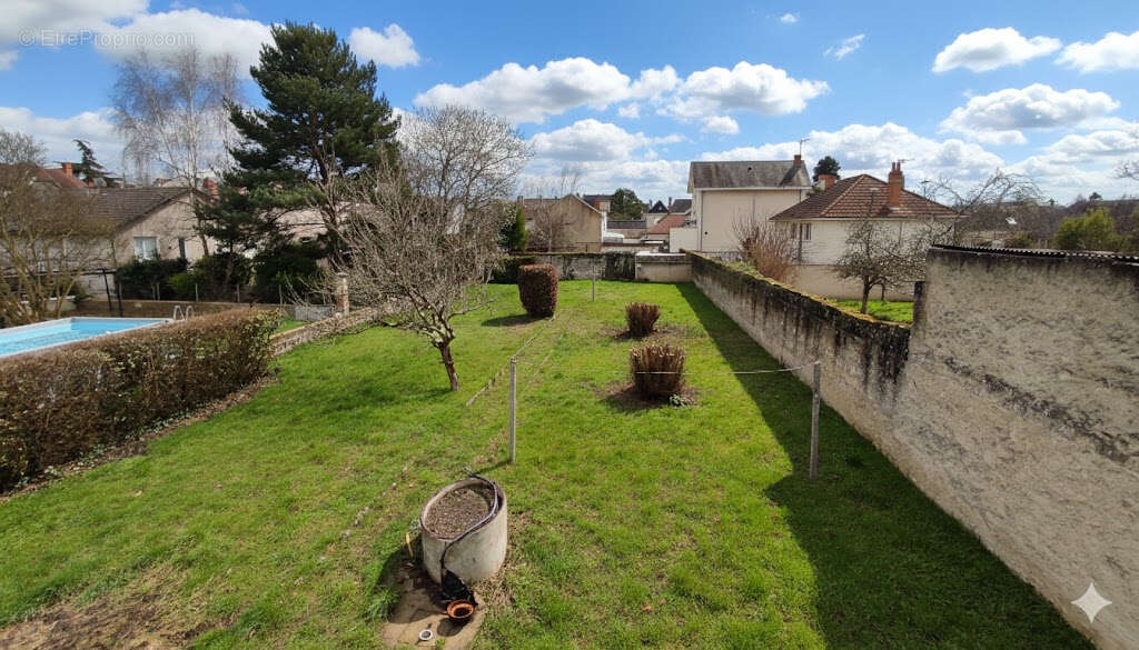 Maison à CHATELLERAULT