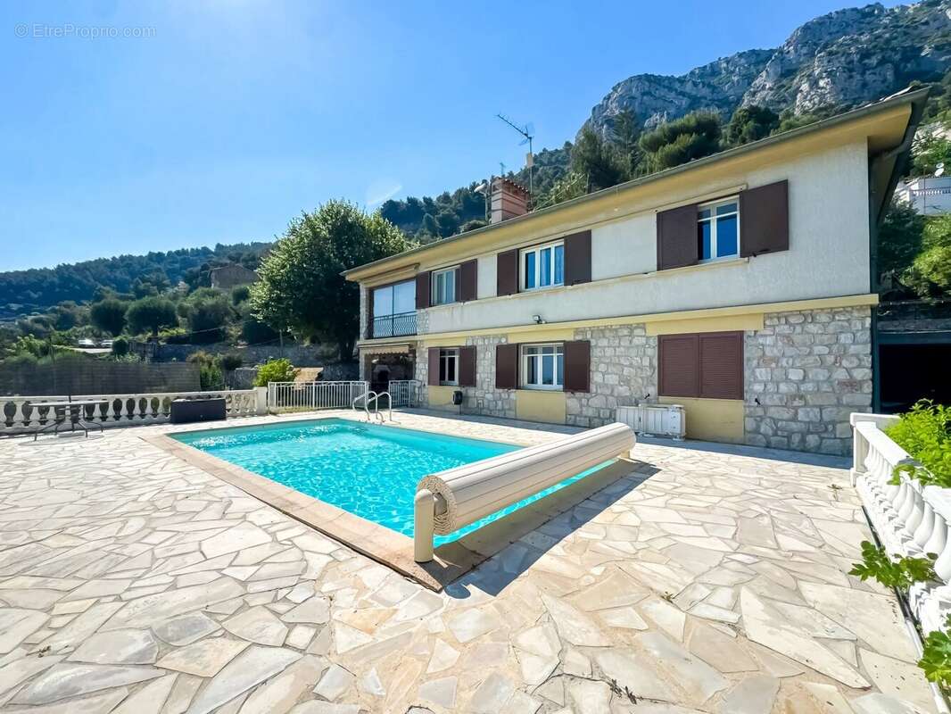 Maison à ROQUEBRUNE-CAP-MARTIN