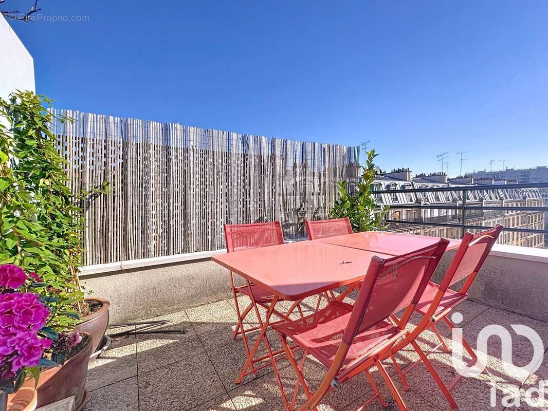 Photo 6 - Appartement à PARIS-18E