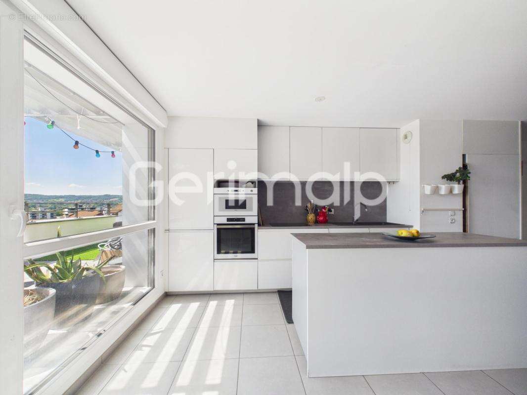 Appartement à CRAN-GEVRIER