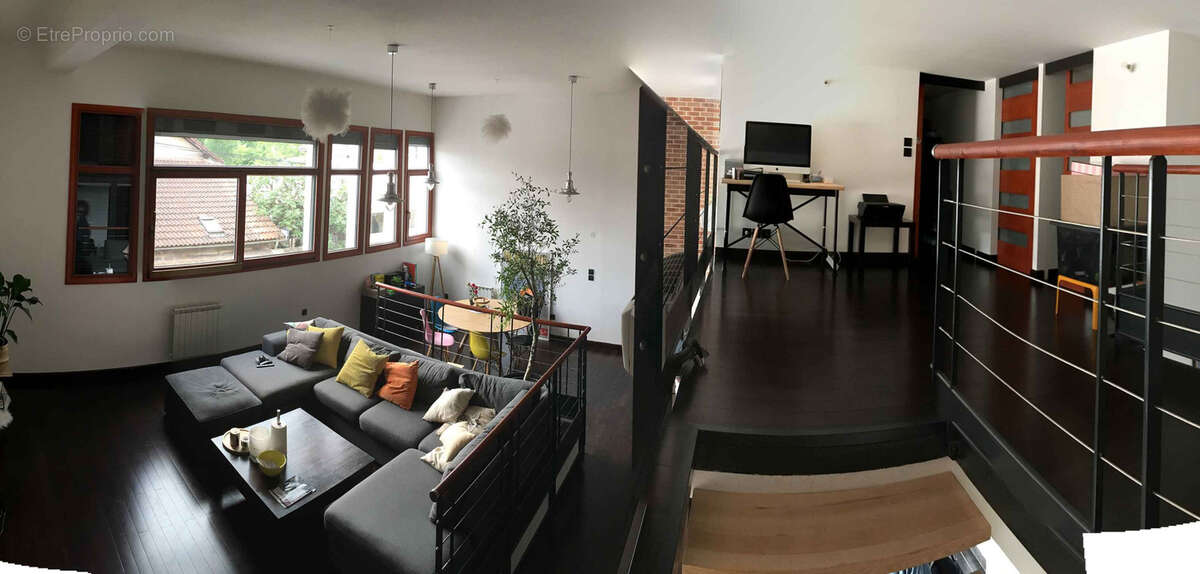 HIDRI IMMO PLUS vous propose un loft d'architecte 4 pièces avec clim réversible et parking loué à La Tronche - photo 7