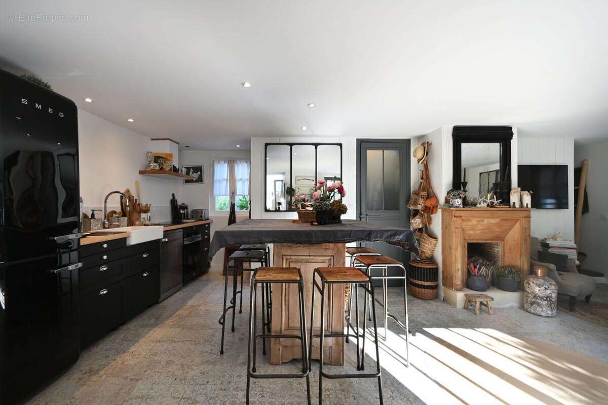 Maison à LES PORTES-EN-RE