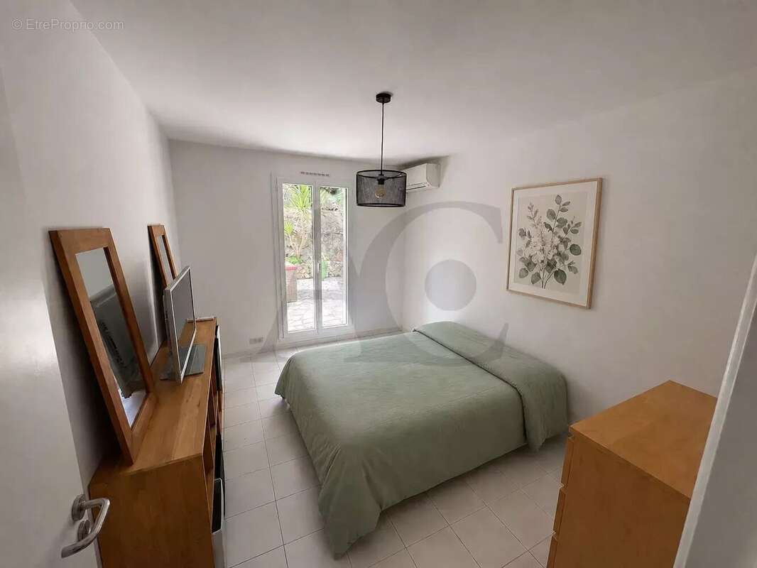 Appartement à VILLENEUVE-LOUBET