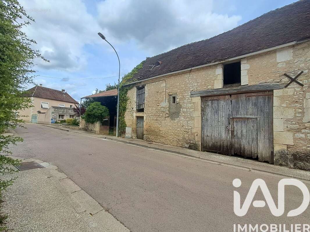 Photo 3 - Maison à LA CHAPELLE-VAUPELTEIGNE