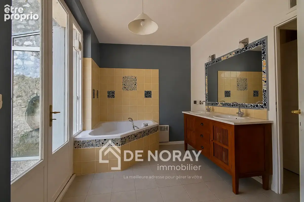 A vendre Amboise, maison rare 6 chambres - photo 9