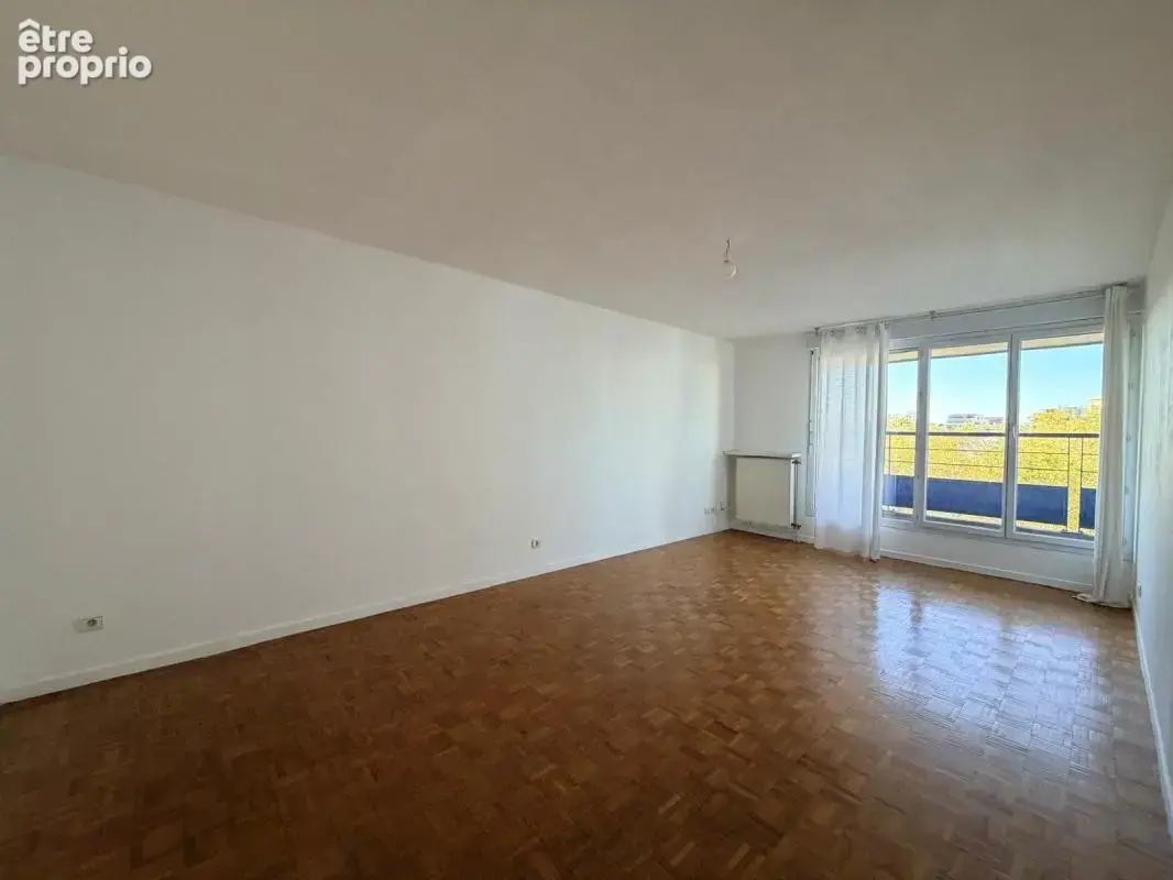 Appartement à LYON-8E