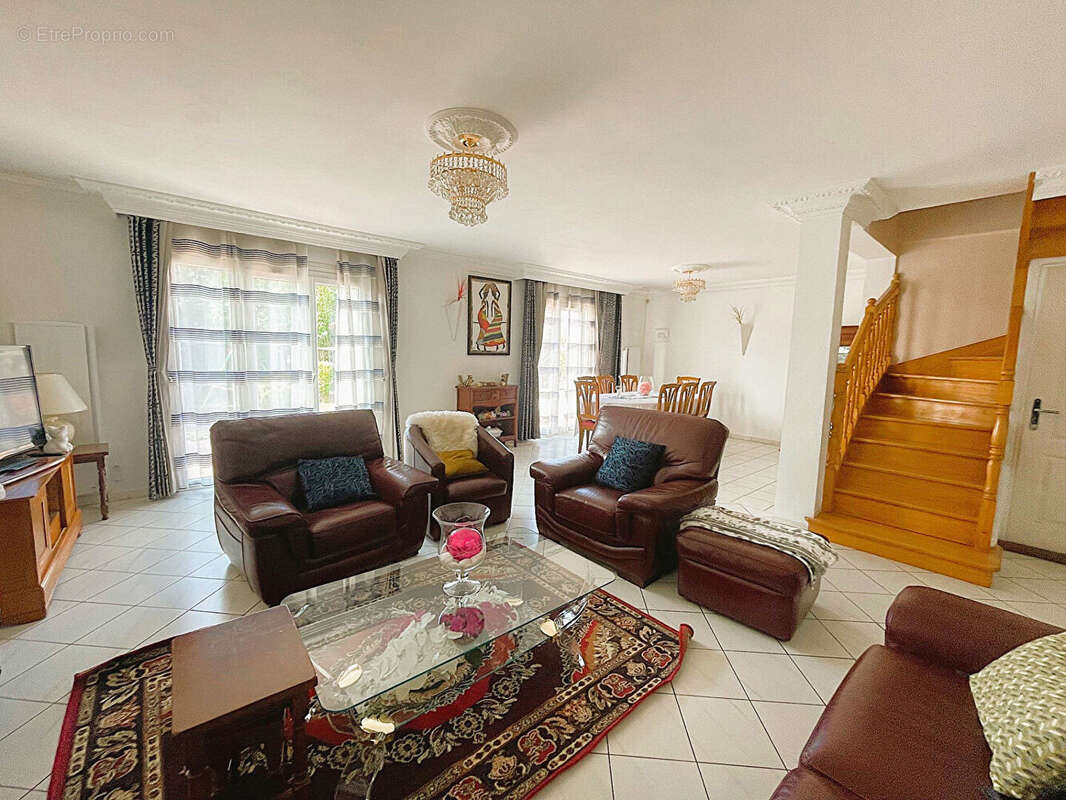 Maison à SAINT-LEU-LA-FORET