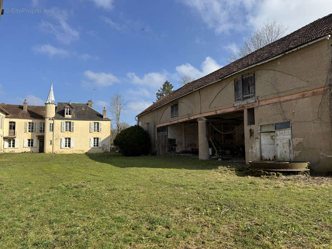 Maison à CORBIGNY