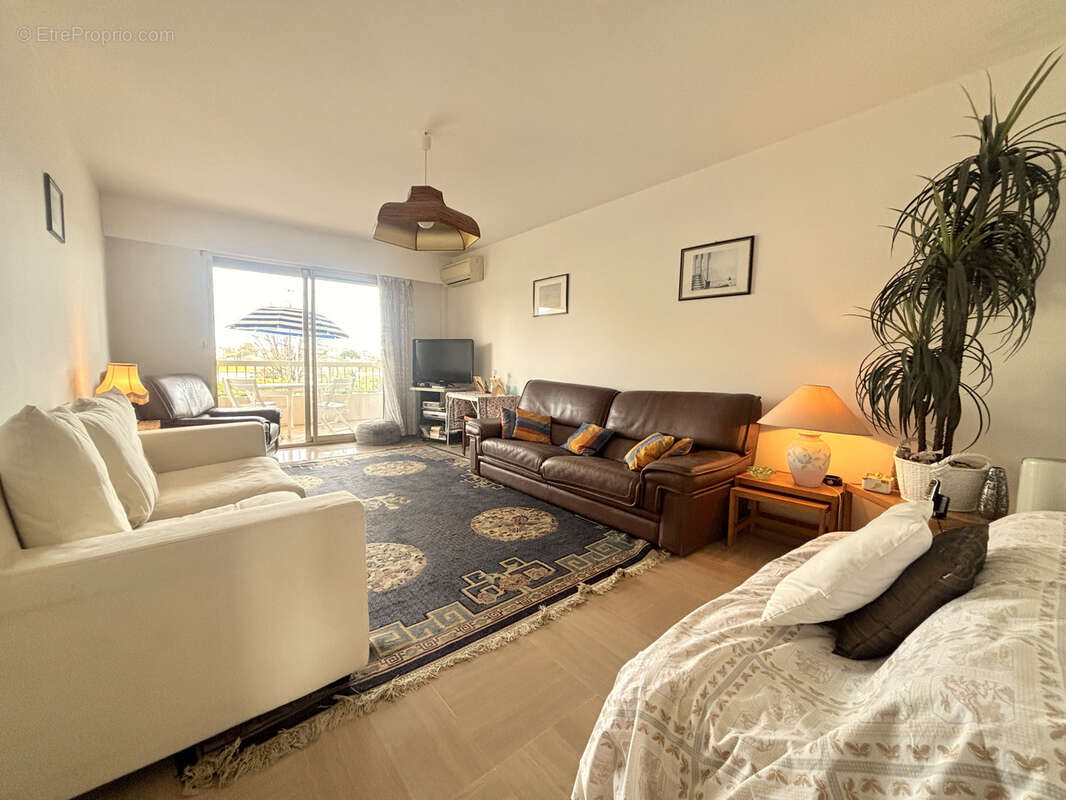 Appartement à CAGNES-SUR-MER