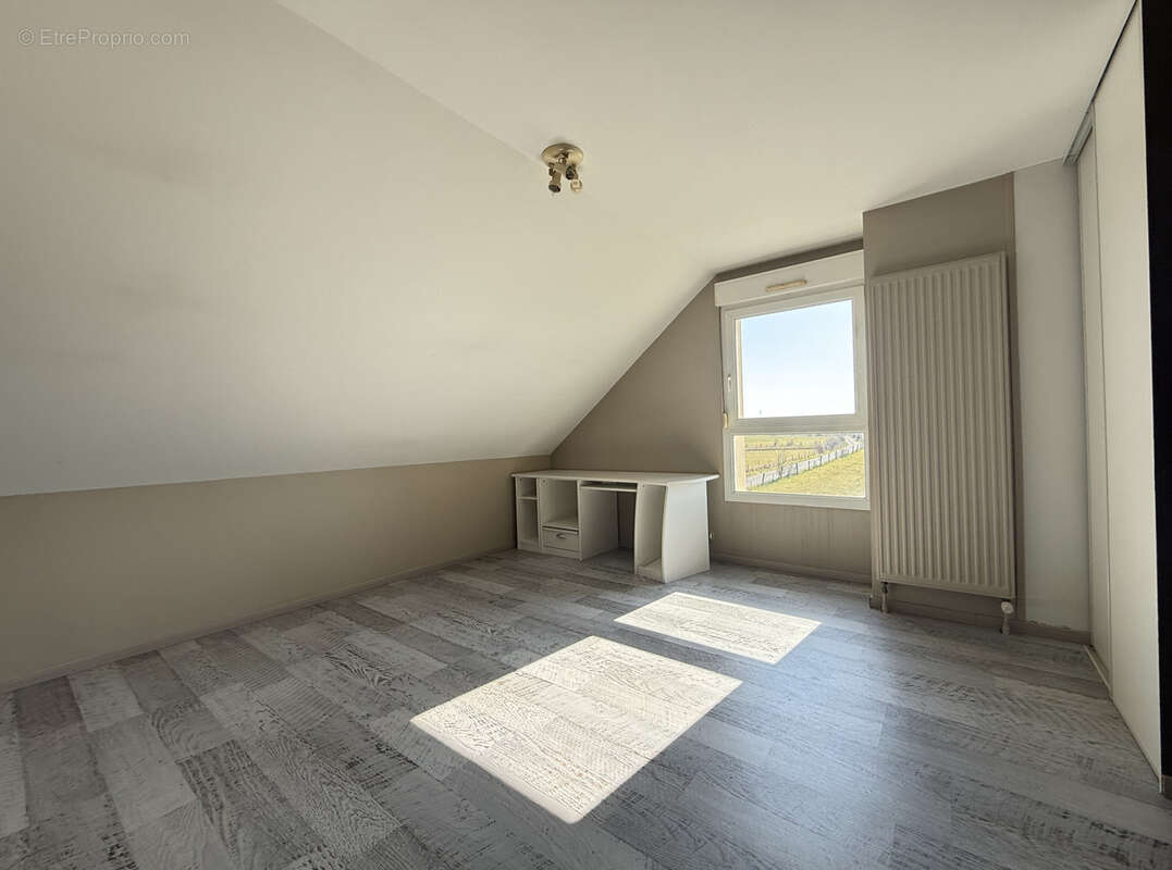 Maison à CONTREXEVILLE