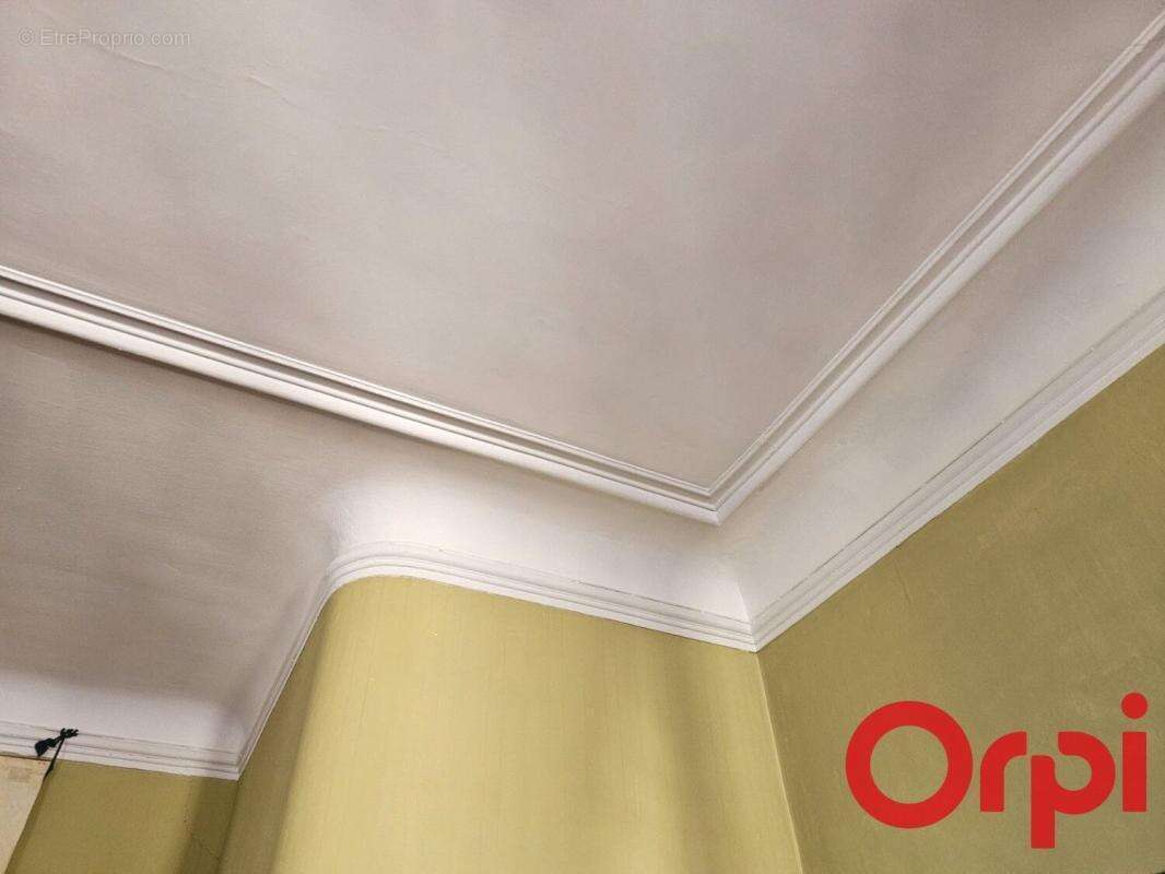 Appartement à MARSEILLE-1E