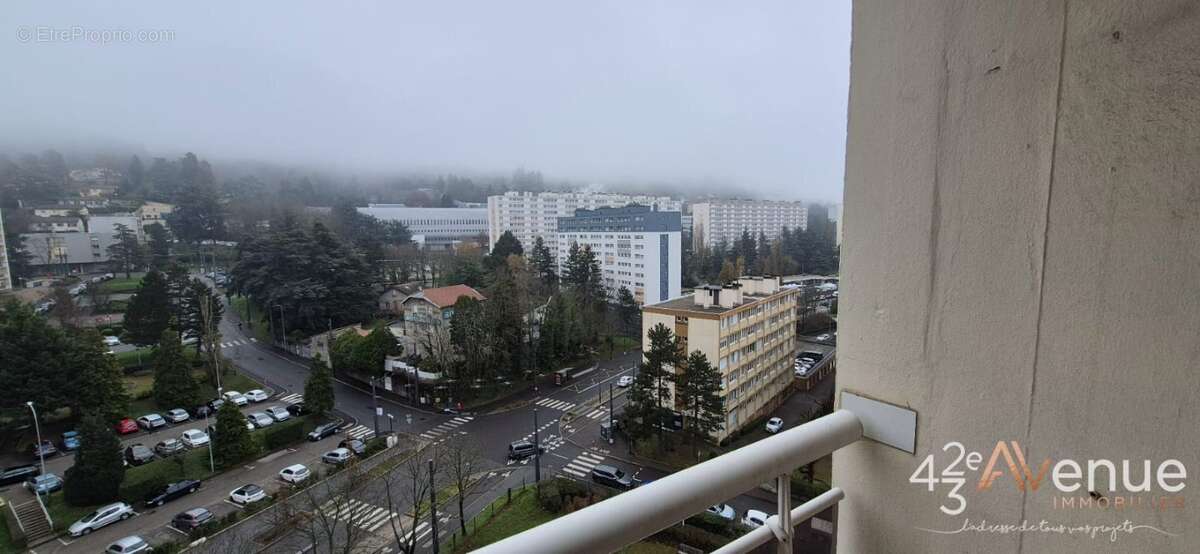 Appartement à SAINT-ETIENNE