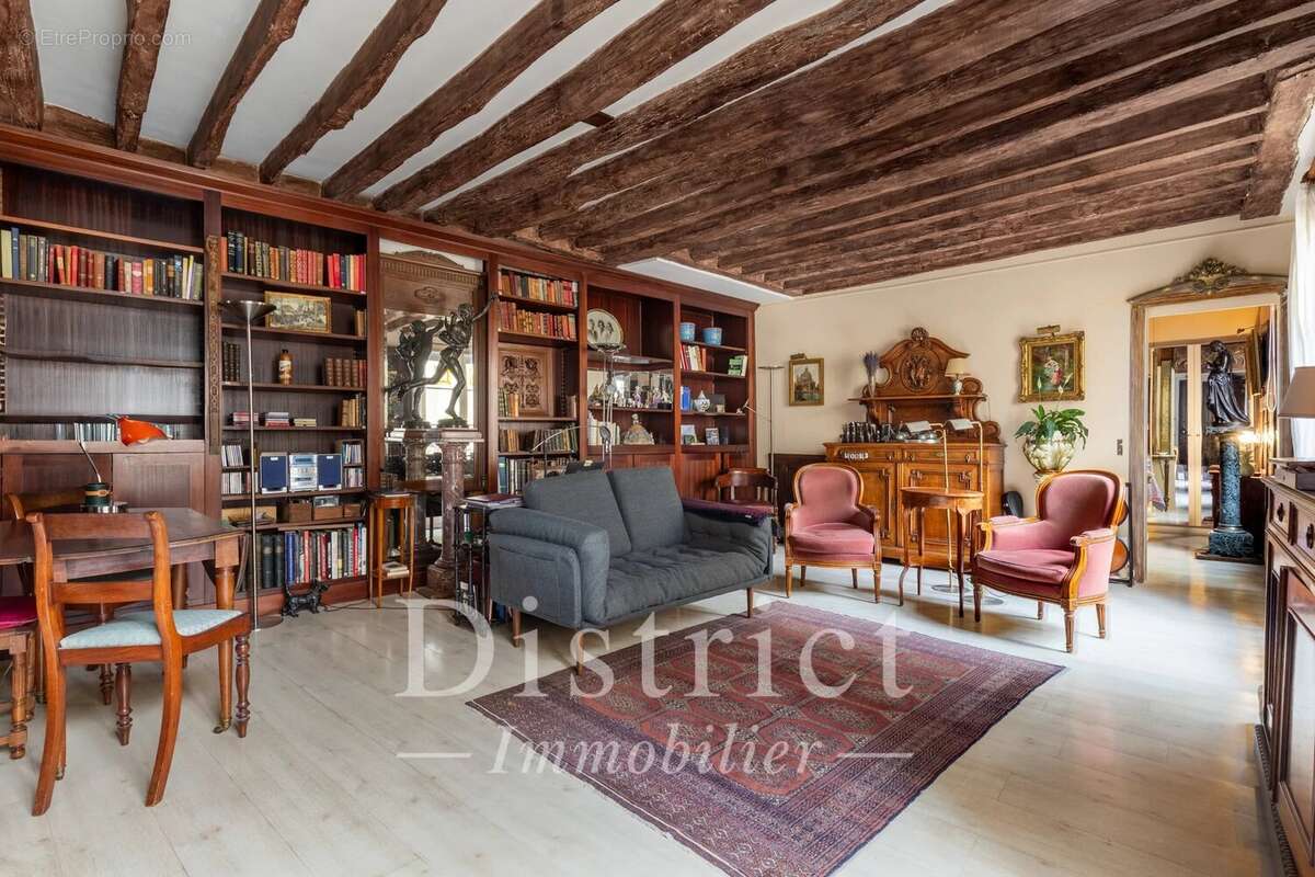 Appartement à PARIS-4E