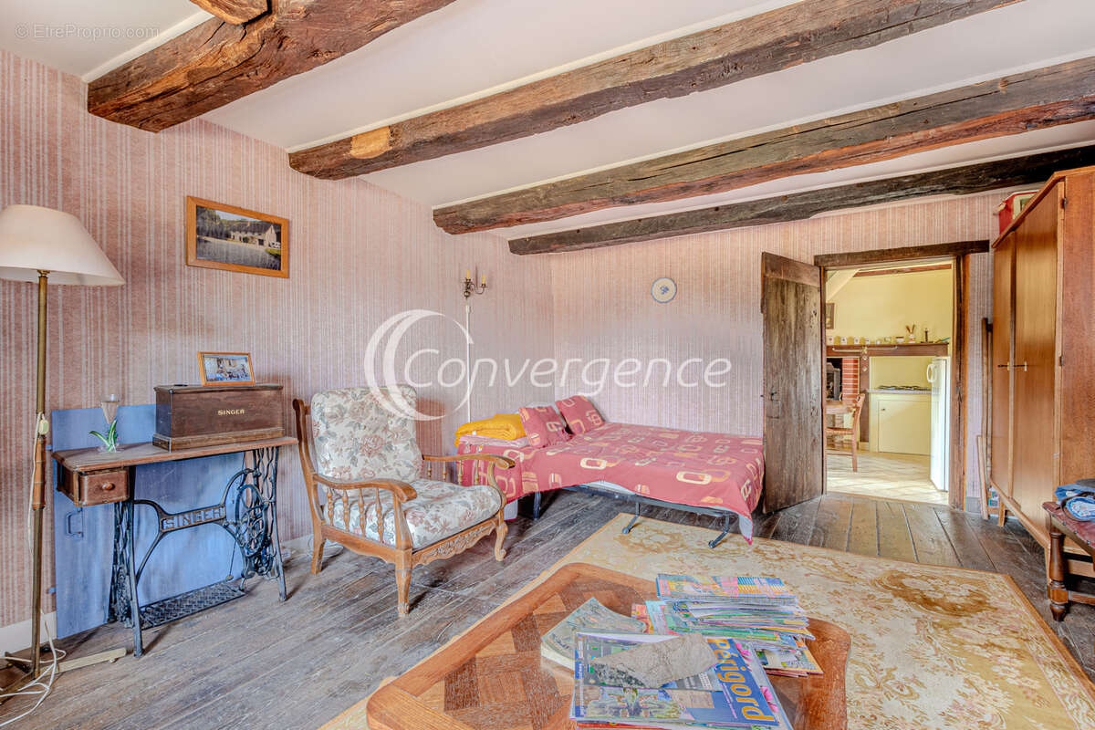 Maison à VICQ-SUR-BREUILH