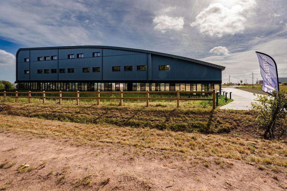 Commerce à DOUVRES-LA-DELIVRANDE