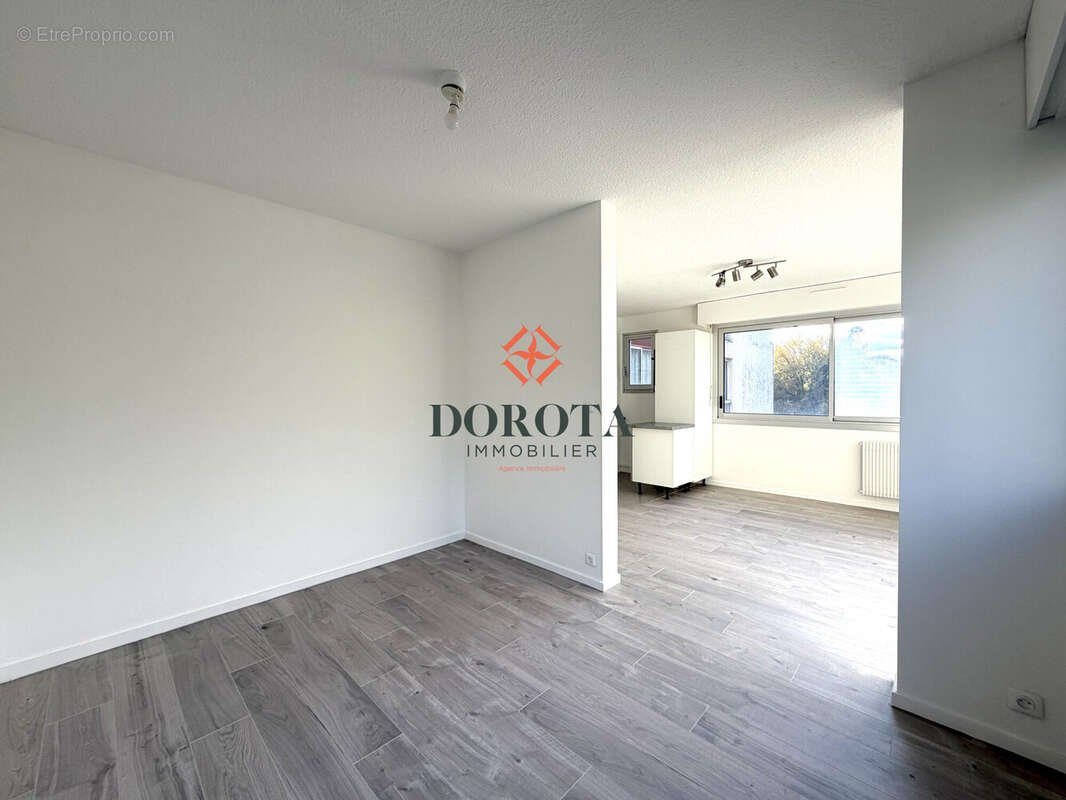 Appartement à MEYLAN