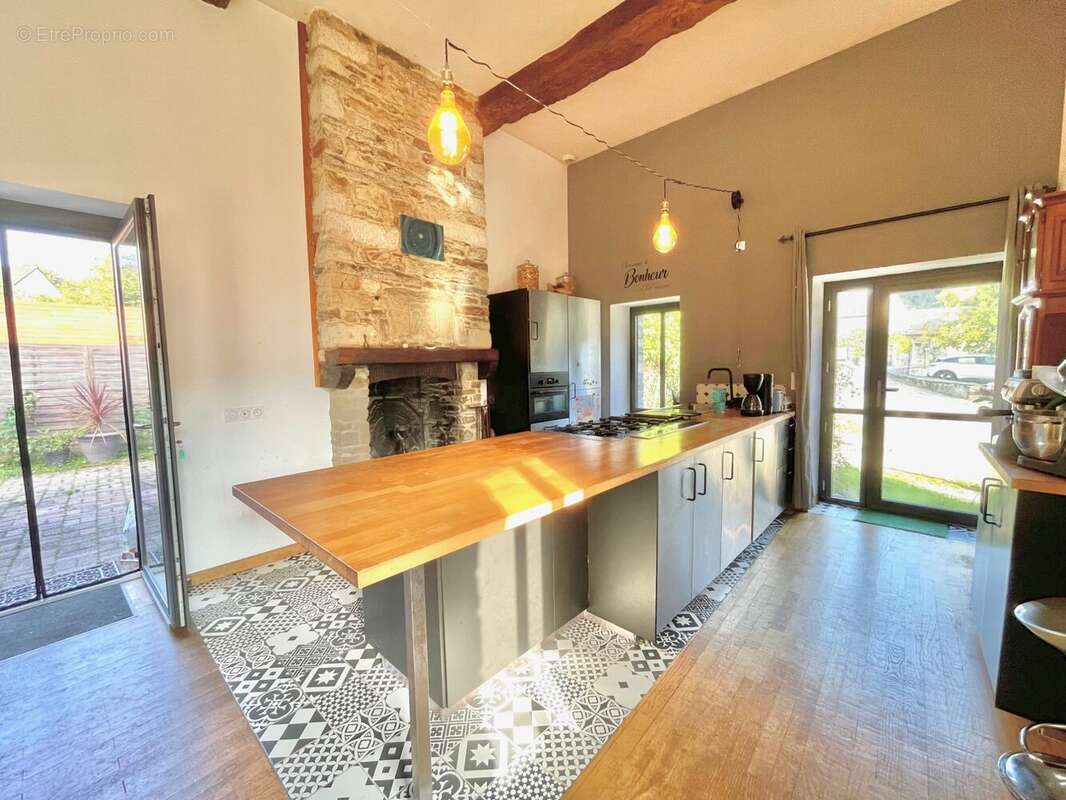 Maison à SAINT-SENOUX